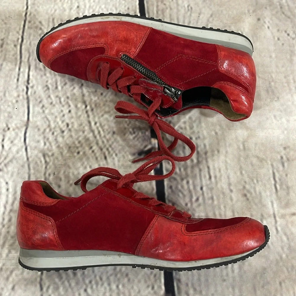 Paul green ruby red sneakers women’s size 7 - Picture 1 of 5